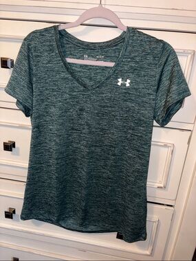 Under Armour Women's Heathered Teal V-Neck Performance Tee
